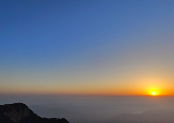 康乾配资 观赏日出圣地一览