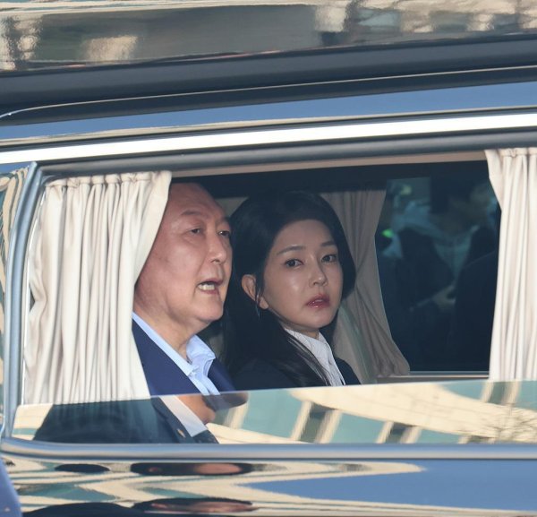 聚富配资 韩国检方因金建希案申请拘捕尹锡悦