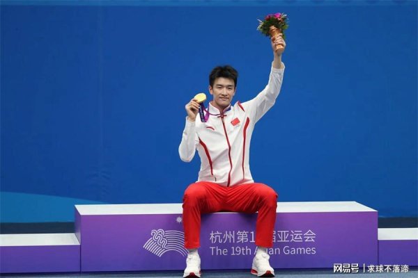 毅鸣天汇 国羽男单3胜1负：王正行16-9被安赛龙逆转了！李梓嘉失赛点后退赛